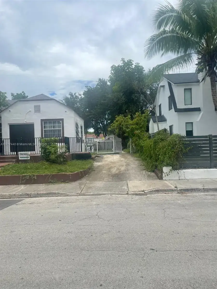 3 bedroom 1 bath Residential for sale at 53 NE 50th Ter, Miami FL 33137