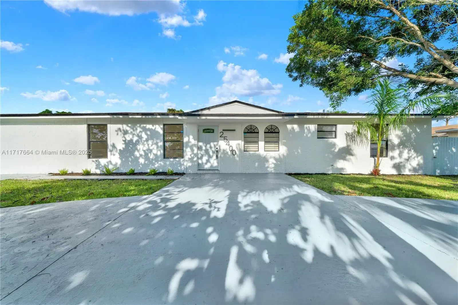 5 bedroom 3 bath Residential for sale at 25400 SW 127th Ave, Homestead FL 33032