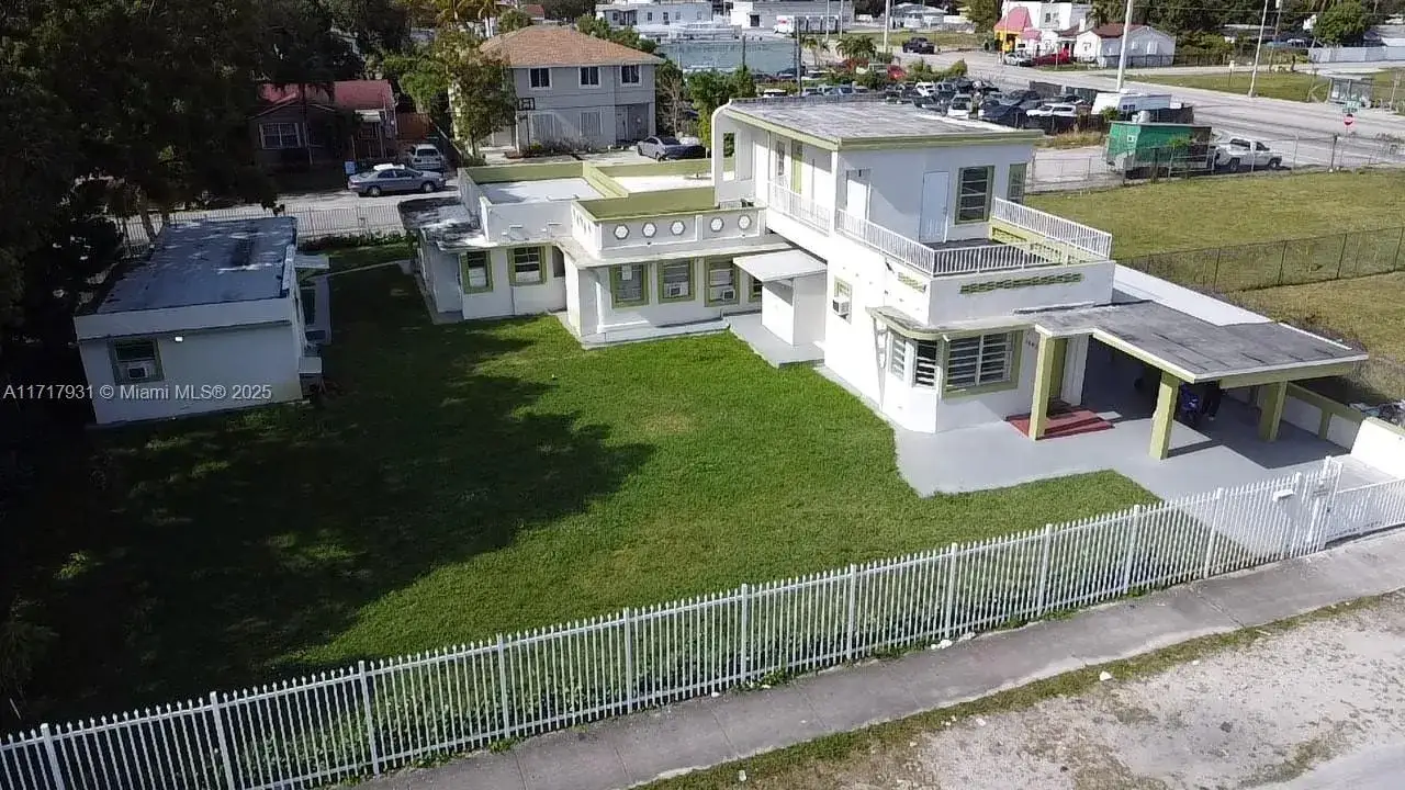 2 bedroom 1 bath Residential Lease for rent at 7802 NW 8th Ave # 2, Miami FL 33150