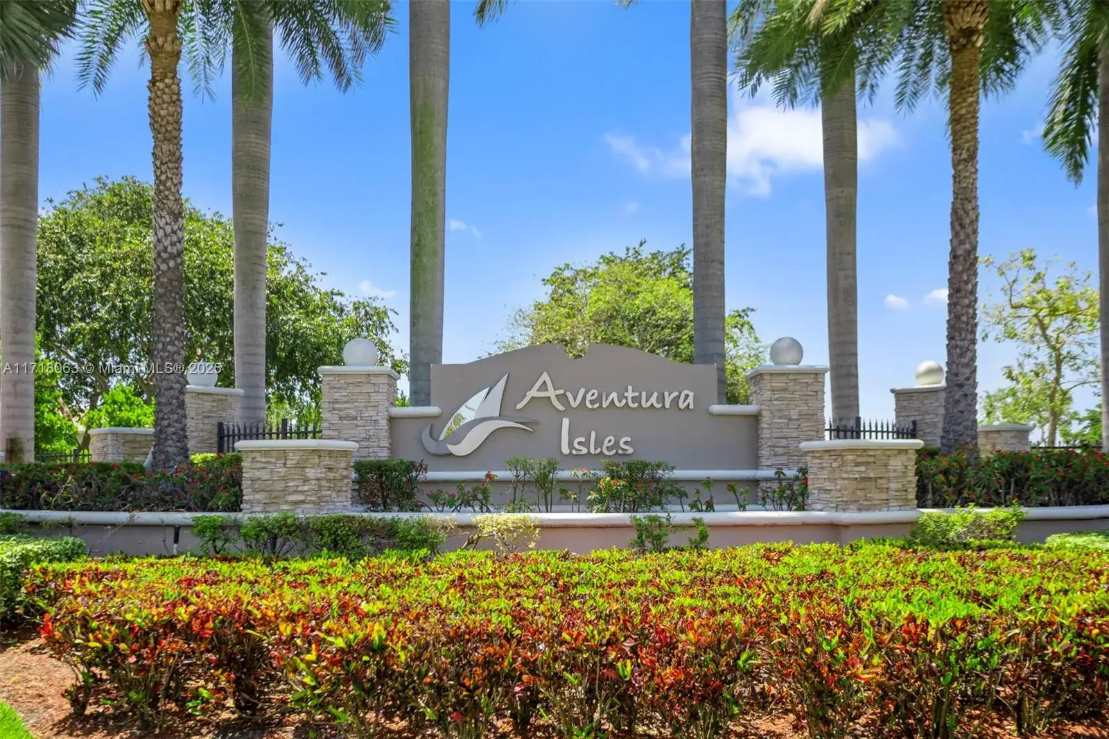 4 bedroom 2 bath Residential Lease for rent at 648 NE 191st Ter, Miami FL 33179