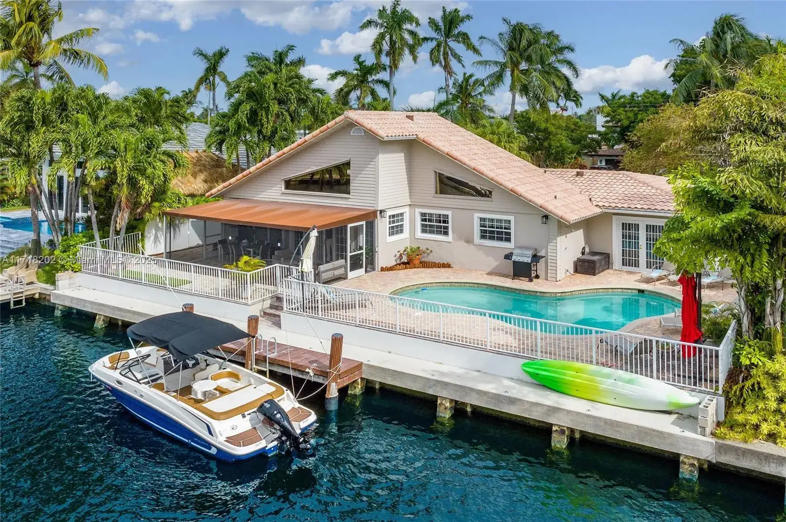 3 bedroom 2 bath Residential for sale at 941 SE 4th Ave, Pompano Beach FL 33060