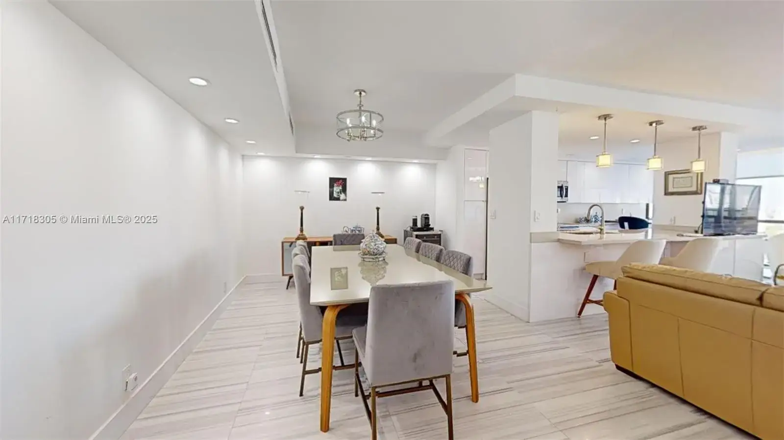 2 bedroom 3 bath Residential Lease for rent at 19667 Turnberry Way # 14F, Aventura FL 33180