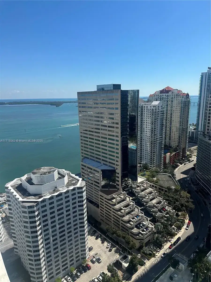 2 bedroom 2 bath Residential for sale at 950 Brickell Bay Dr # 3505, Miami FL 33131