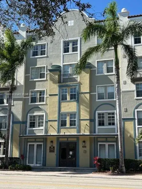 2 bedroom 2 bath Residential for sale at 533 NE 3rd Ave # 404, Fort Lauderdale FL 33301
