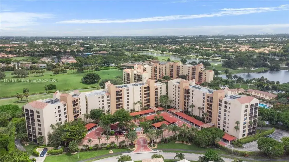 3 bedroom 2 bath Residential for sale at 7209 Promenade Dr # 602, Boca Raton FL 33433