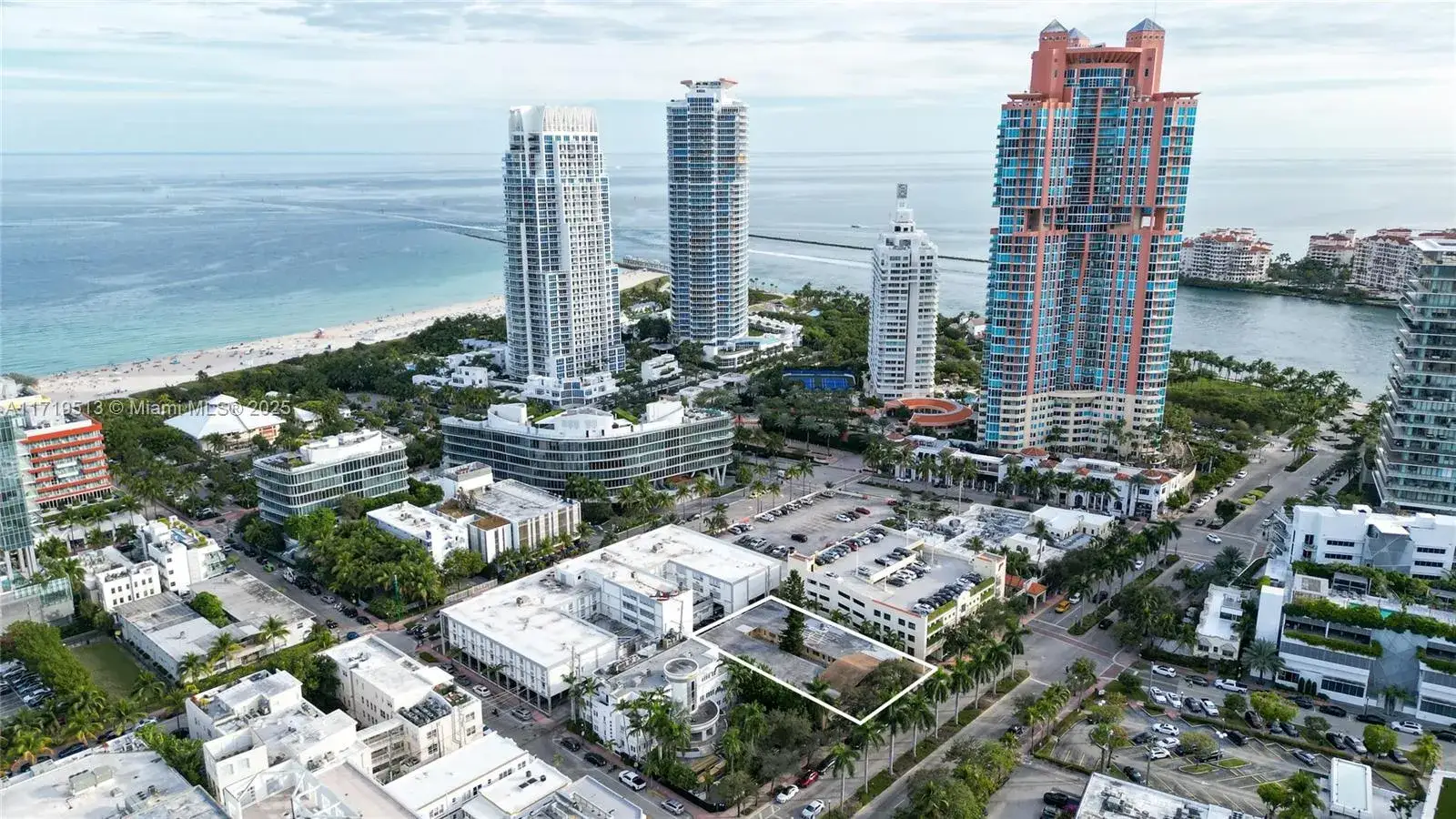 1 bedroom 1 bath Residential Lease for rent at 65 Washington Ave # 23, Miami Beach FL 33139