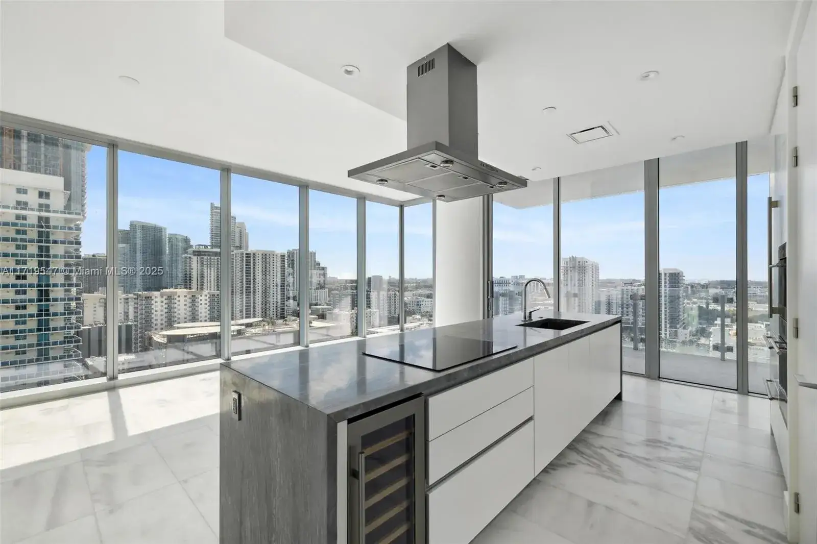 2 bedroom 2 bath Residential for sale at 700 NE 26th Terr # 2305, Miami FL 33137