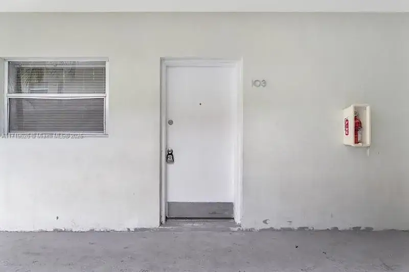 1 bedroom 1 bath Residential for sale at 12890 NE 8th Ave # 103, North Miami FL 33161