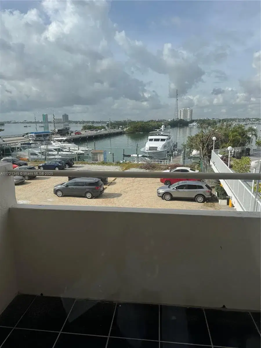 1 bath Residential for sale at 7904 West Dr # 204, North Bay Village FL 33141