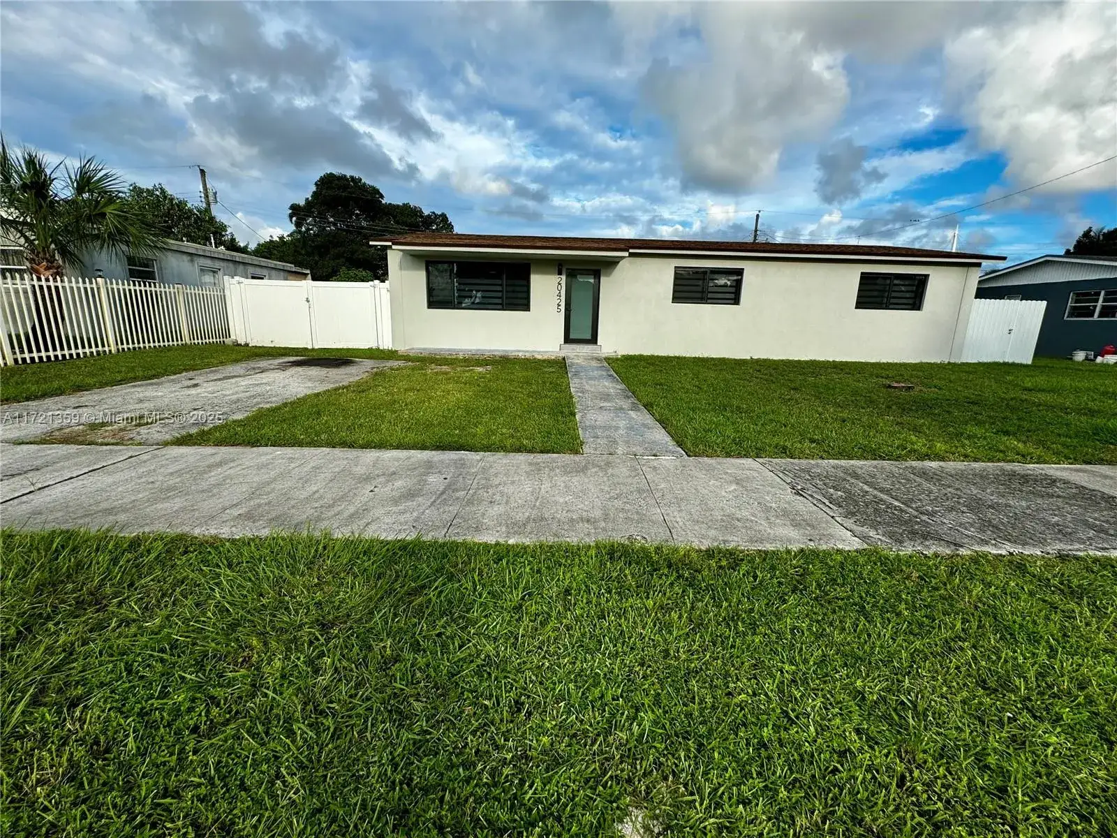 3 bedroom 2 bath Residential for sale at 20425 NW 25th Ct, Miami Gardens FL 33056