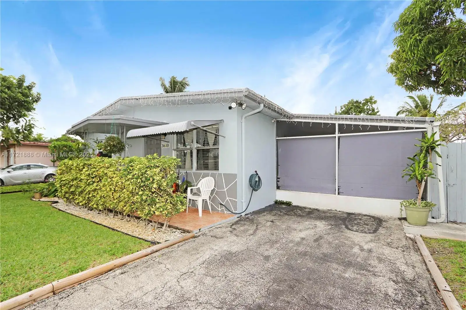 3 bedroom 2 bath Residential for sale at 3610 SW 39th Ave, West Park FL 33023