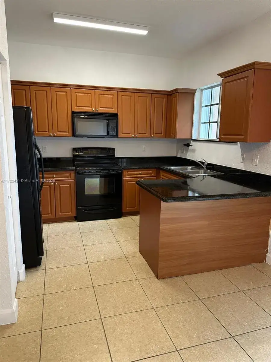 2 bedroom 2 bath Residential for sale at 2589 NE 4th St # 205, Homestead FL 33033
