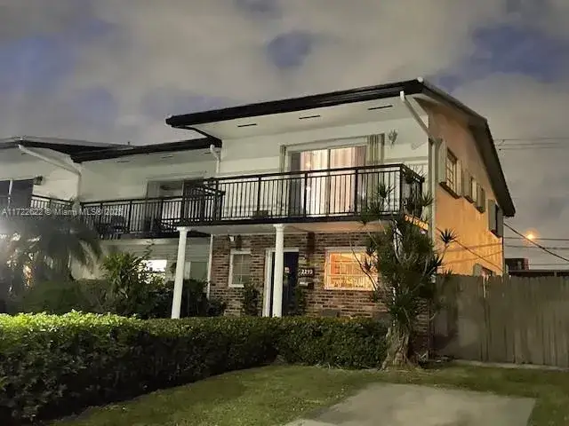 2 bedroom 2 bath Residential for sale at 2293 NE 122nd St # 2293, North Miami FL 33181