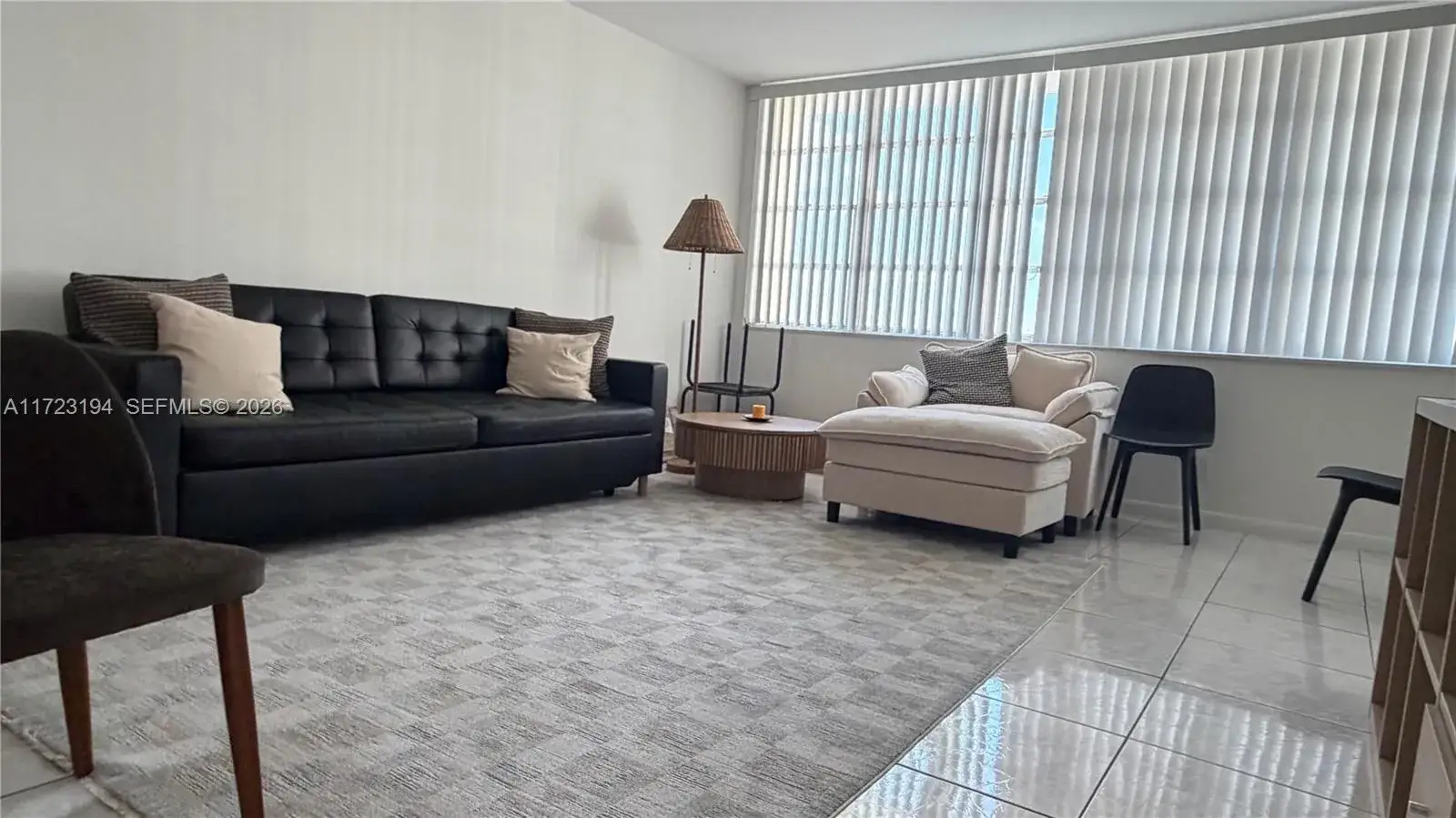 1 bedroom 1 bath Residential for sale at 1825 S Ocean Dr # 506, Hallandale Beach FL 33009