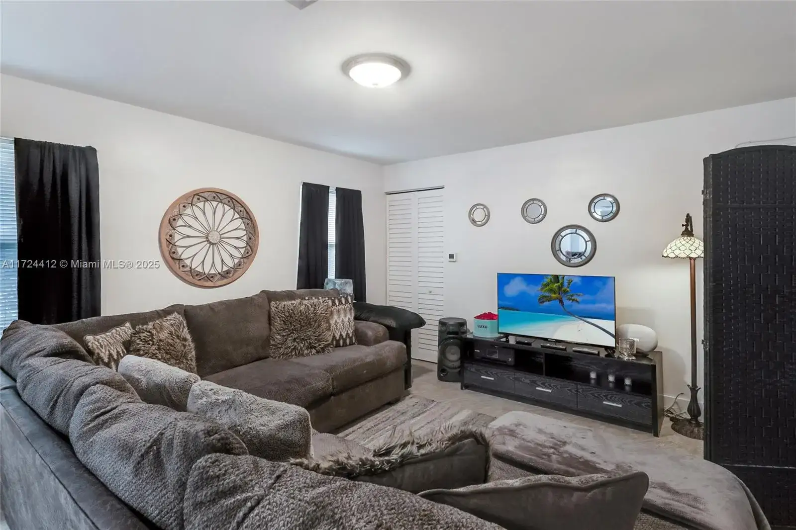 Residential Income for sale at 219 NW 7th Ct, Hallandale Beach FL 33009