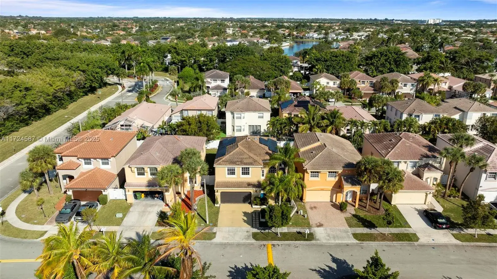 4 bedroom 2 bath Residential for sale at 15887 NW 4th Ct, Pembroke Pines FL 33028