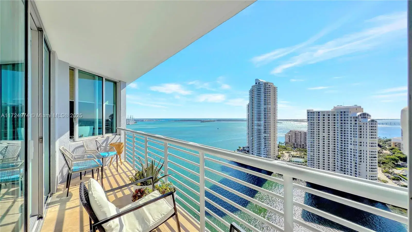 2 bedroom 2 bath Residential for sale at 335 S Biscayne Blvd # 2905, Miami FL 33131