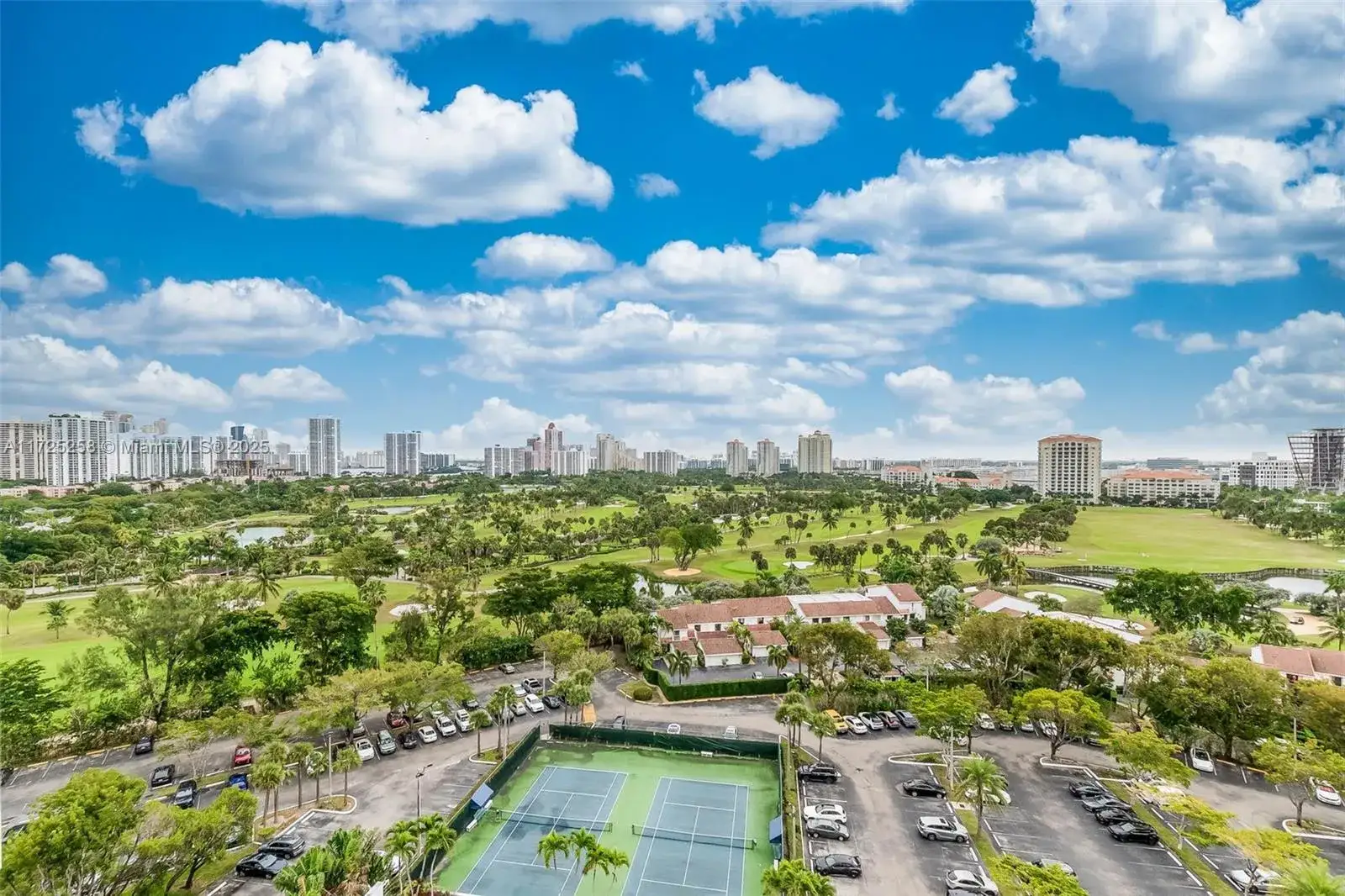 2 bedroom 2 bath Residential for sale at 20225 NE 34th Ct # 1614, Aventura FL 33180