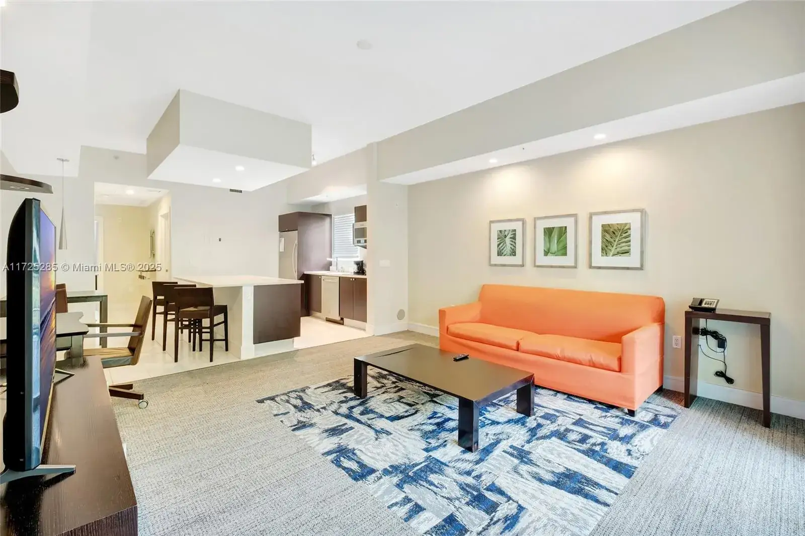 1 bedroom 2 bath Residential for sale at 5300 NW 87th Ave # 301, Doral FL 33178
