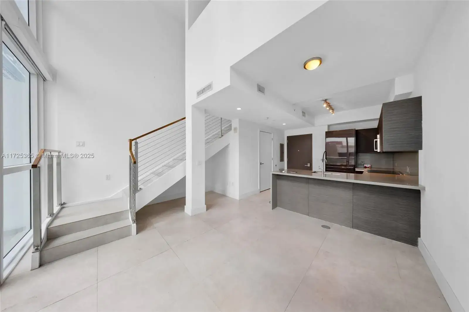 1 bedroom 1 bath Residential for sale at 1080 Brickell Ave # 311, Miami FL 33131
