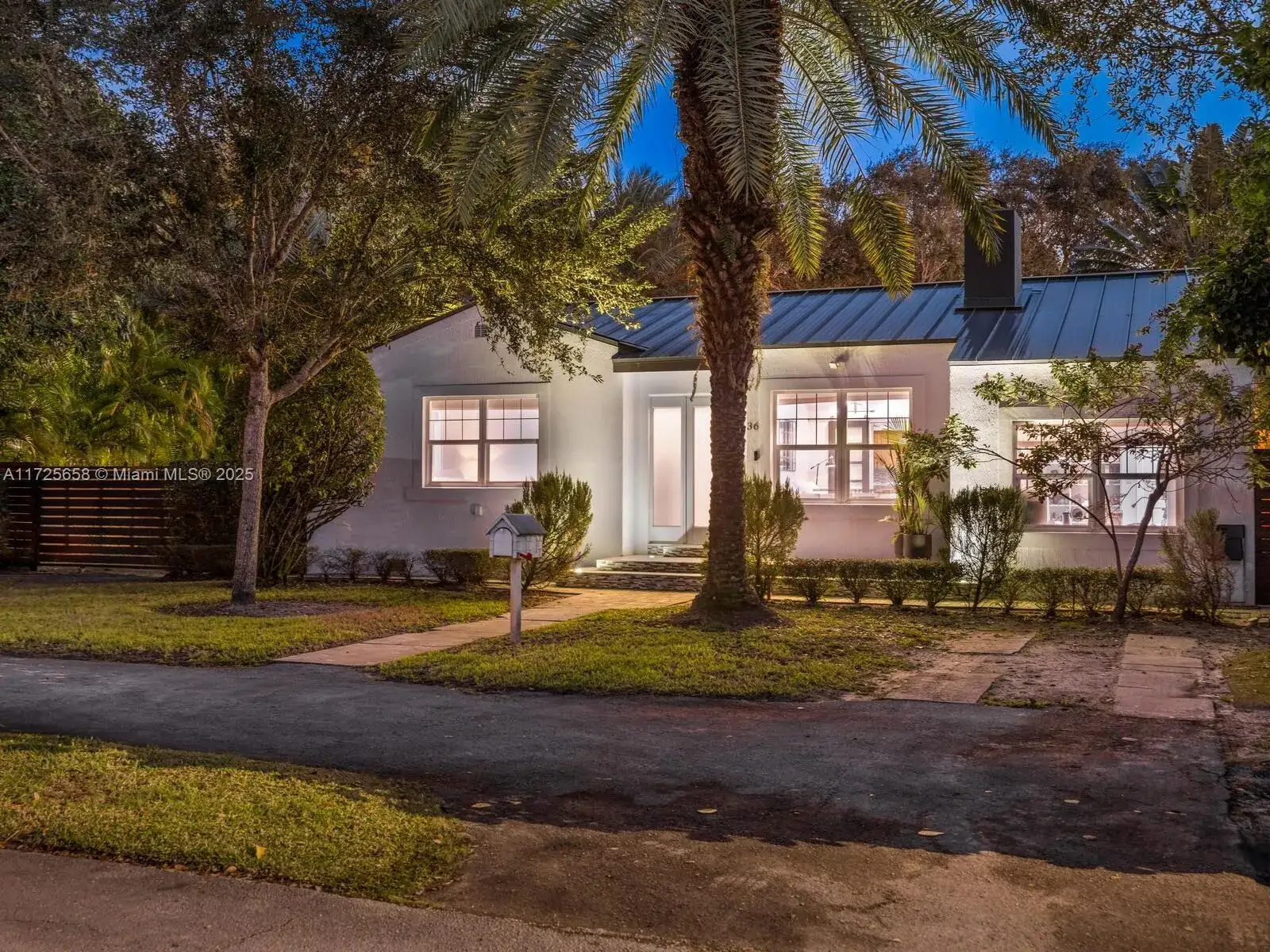 3 bedroom 2 bath Residential Lease for rent at 36 NW 101st St, Miami Shores FL 33150
