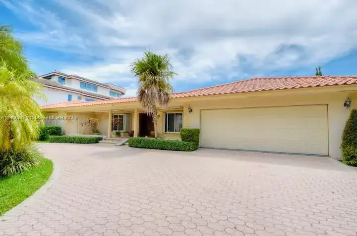 5 bedroom 5 bath Residential Lease for rent at 12 Isla Bahia Dr, Fort Lauderdale FL 33316