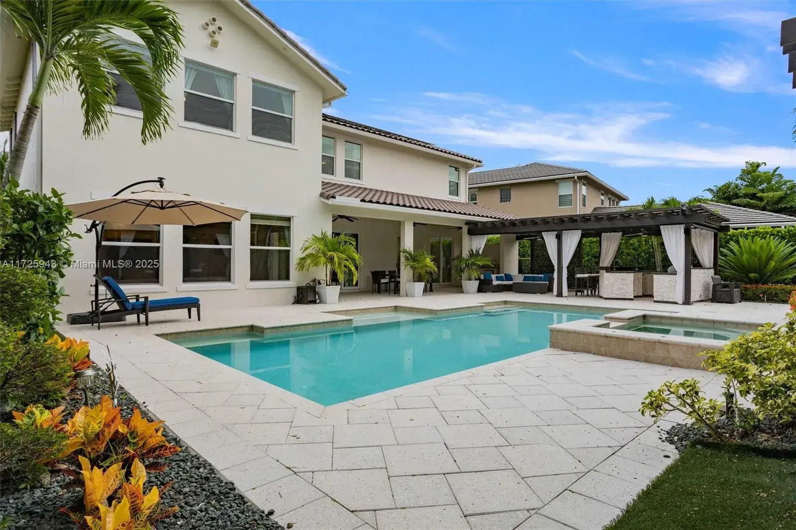 5 bedroom 4 bath Residential for sale at 12075 NW 81st Ct, Parkland FL 33076