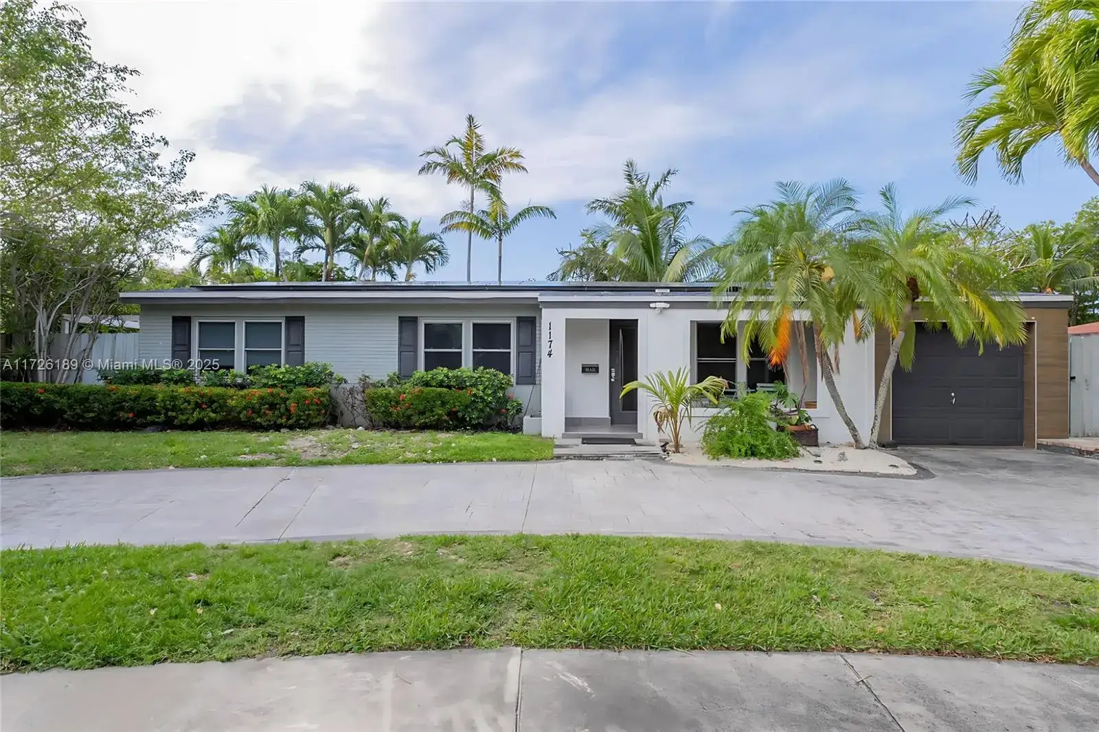 3 bedroom 2 bath Residential Lease for rent at 1174 Garfield St, Hollywood FL 33019