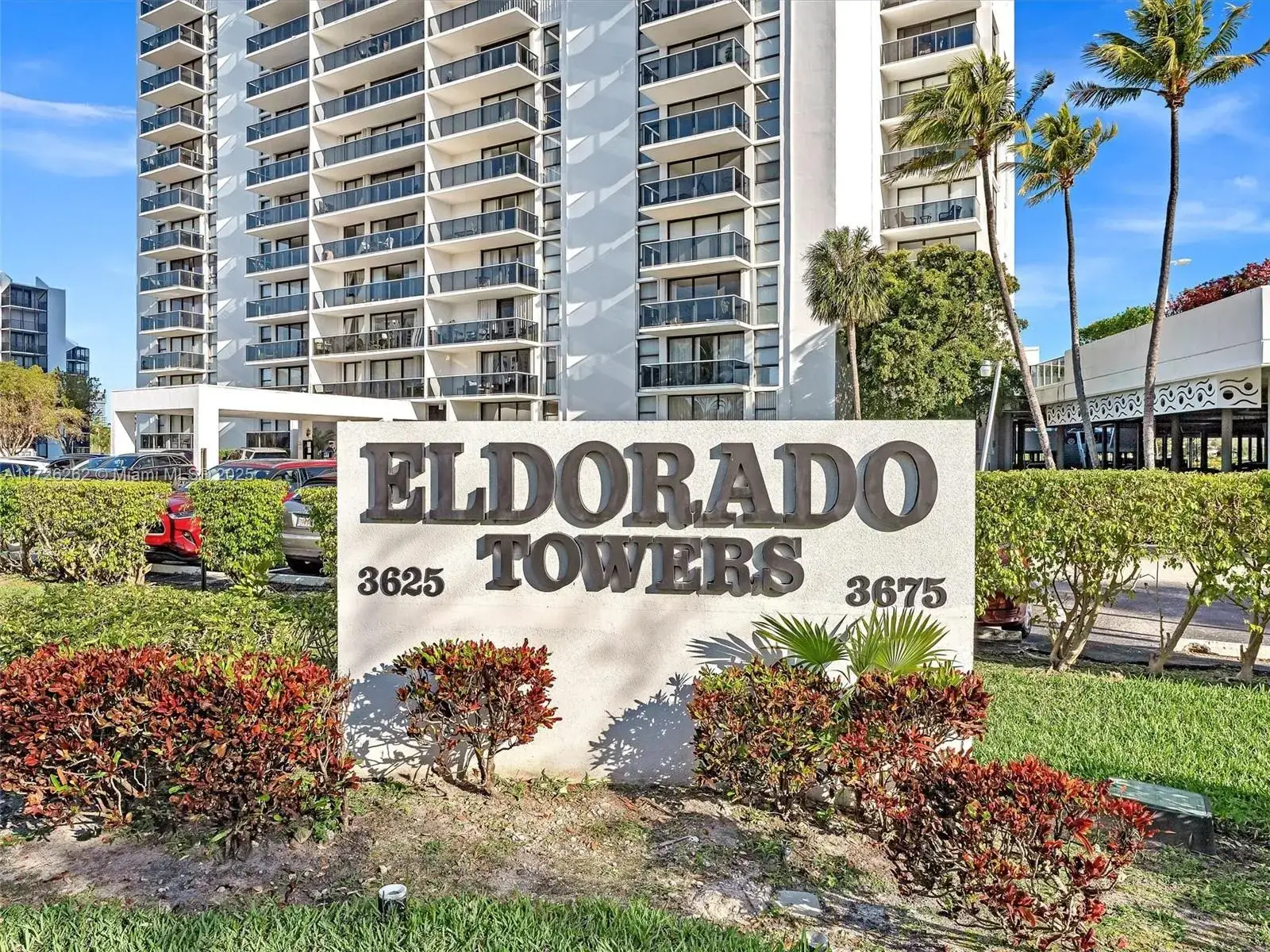 2 bedroom 2 bath Residential for sale at 3675 N Country Club Dr # 309, Aventura FL 33180