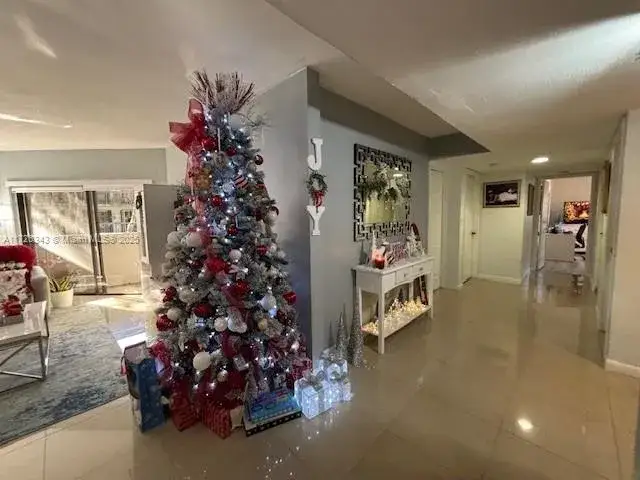 3 bedroom 2 bath Residential for sale at 13250 SW 88th Ter # 209, Miami FL 33186