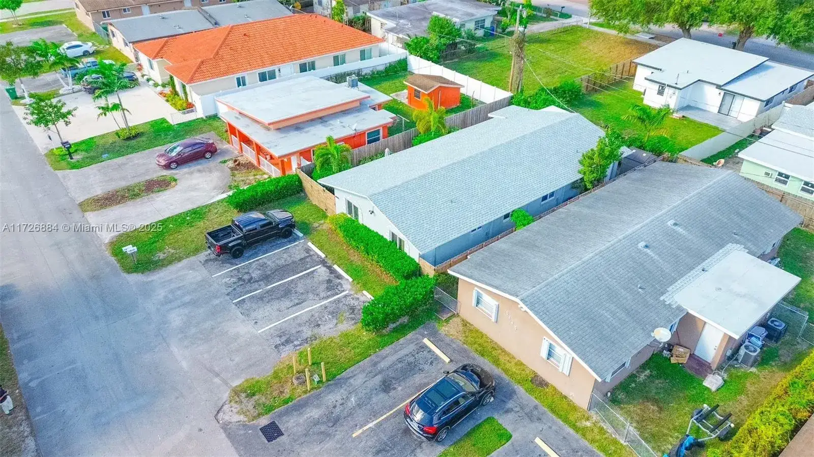 Residential Income for sale at 6127 SW 39th St, Miramar FL 33023
