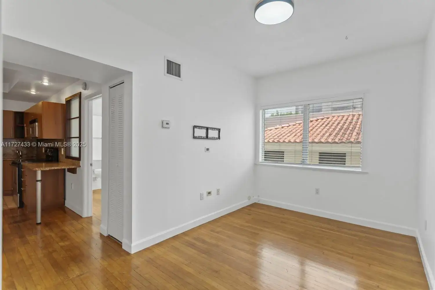 1 bedroom 1 bath Residential Lease for rent at 223 Calabria Ave # 9, Coral Gables FL 33134