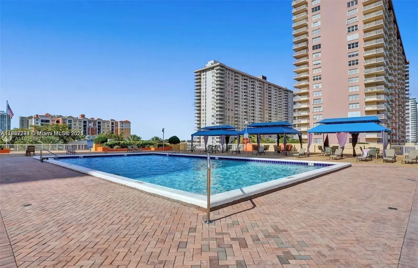 2 bedroom 2 bath Residential for sale at 231 174th St # 902, Sunny Isles Beach FL 33160
