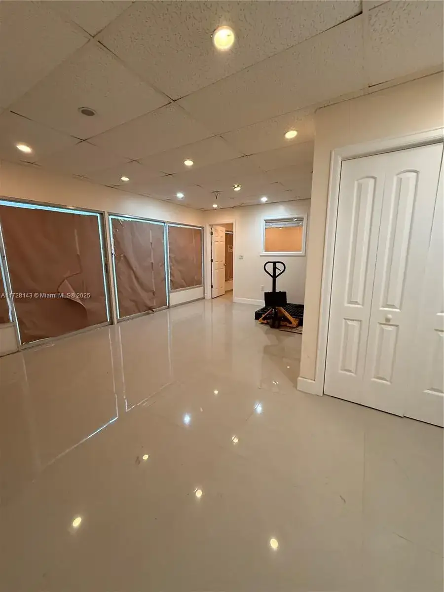 Commercial Sale for sale at 777 NW 72nd Ave # 2131, Miami FL 33126
