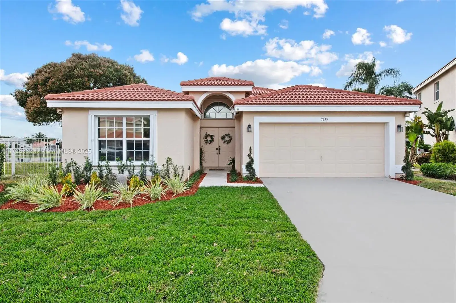 3 bedroom 2 bath Residential for sale at 7279 Norwich Ln, Boynton Beach FL 33436