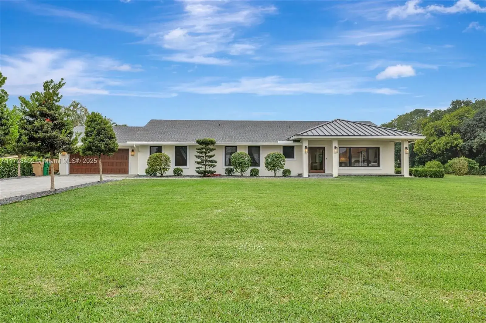 4 bedroom 3 bath Residential for sale at 14900 SW 20th St, Davie FL 33326