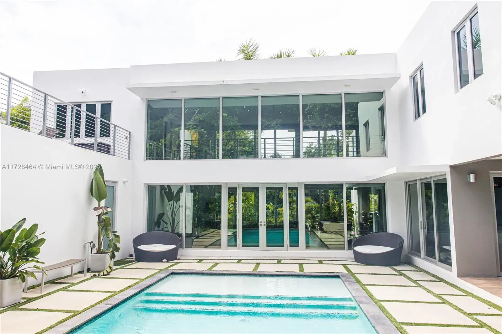 5 bedroom 3 bath Residential for sale at 6790 SW 72 STREET, South Miami FL 33143