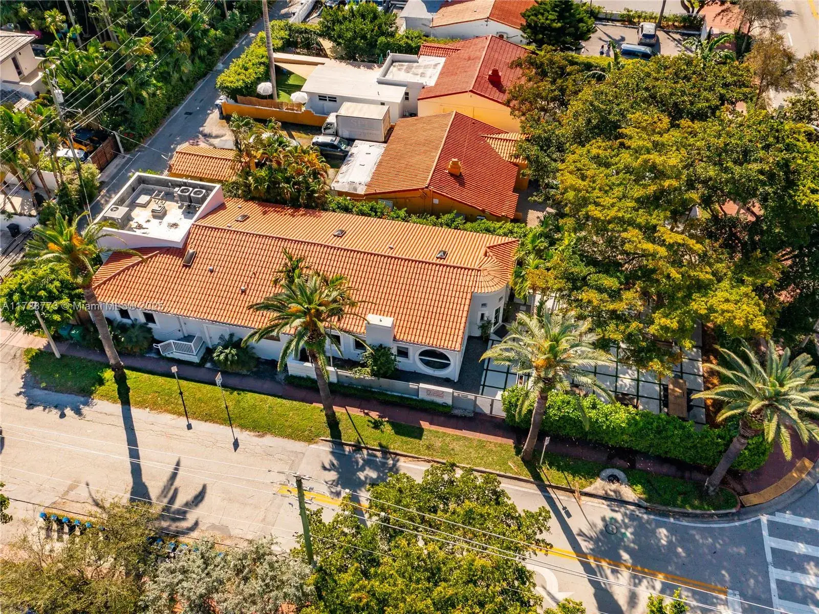 Commercial Sale for sale at 1355 Alton Road, Miami Beach FL 33139