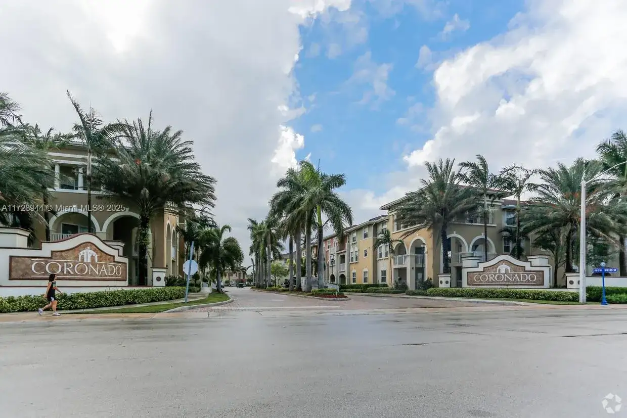 2 bedroom 2 bath Residential for sale at 10805 NW 89th Ter # 4, Doral FL 33178