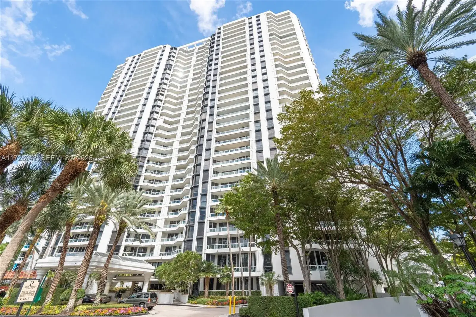 3 bedroom 2 bath Residential for sale at 21205 Yacht Club Dr # 805, Aventura FL 33180