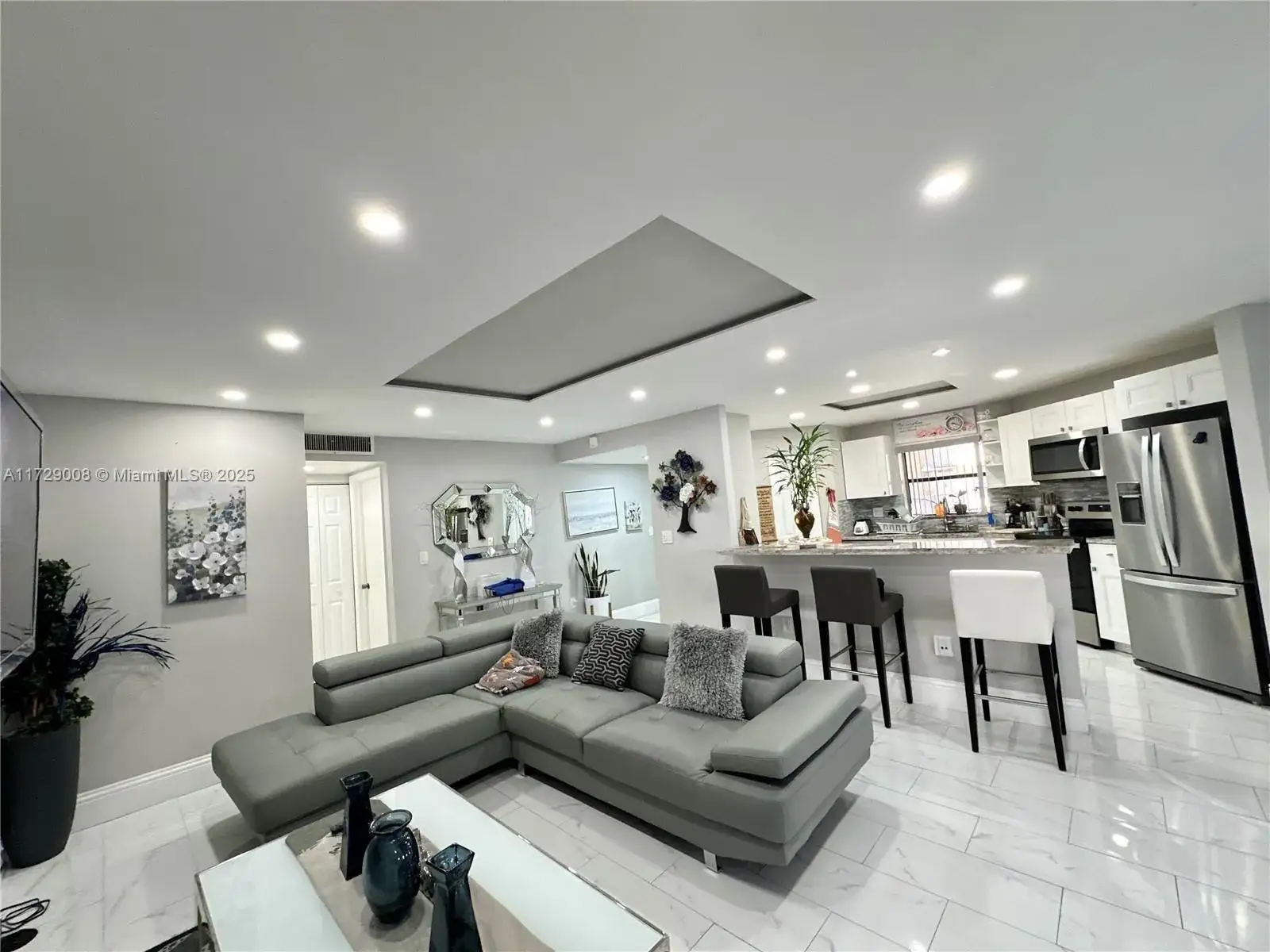 2 bedroom 2 bath Residential for sale at 6655 W Broward Blvd # 201, Plantation FL 33317