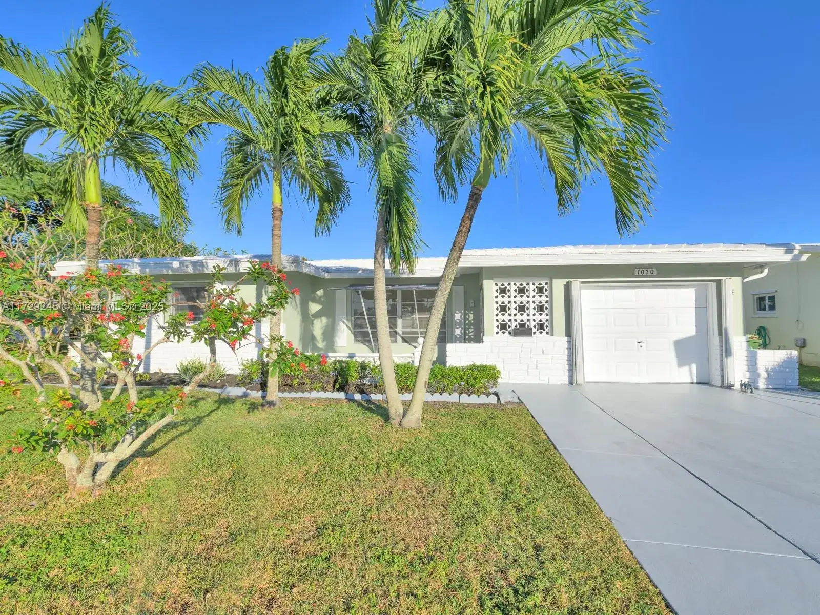 2 bedroom 2 bath Residential for sale at 1070 NW 68th Ter, Margate FL 33063