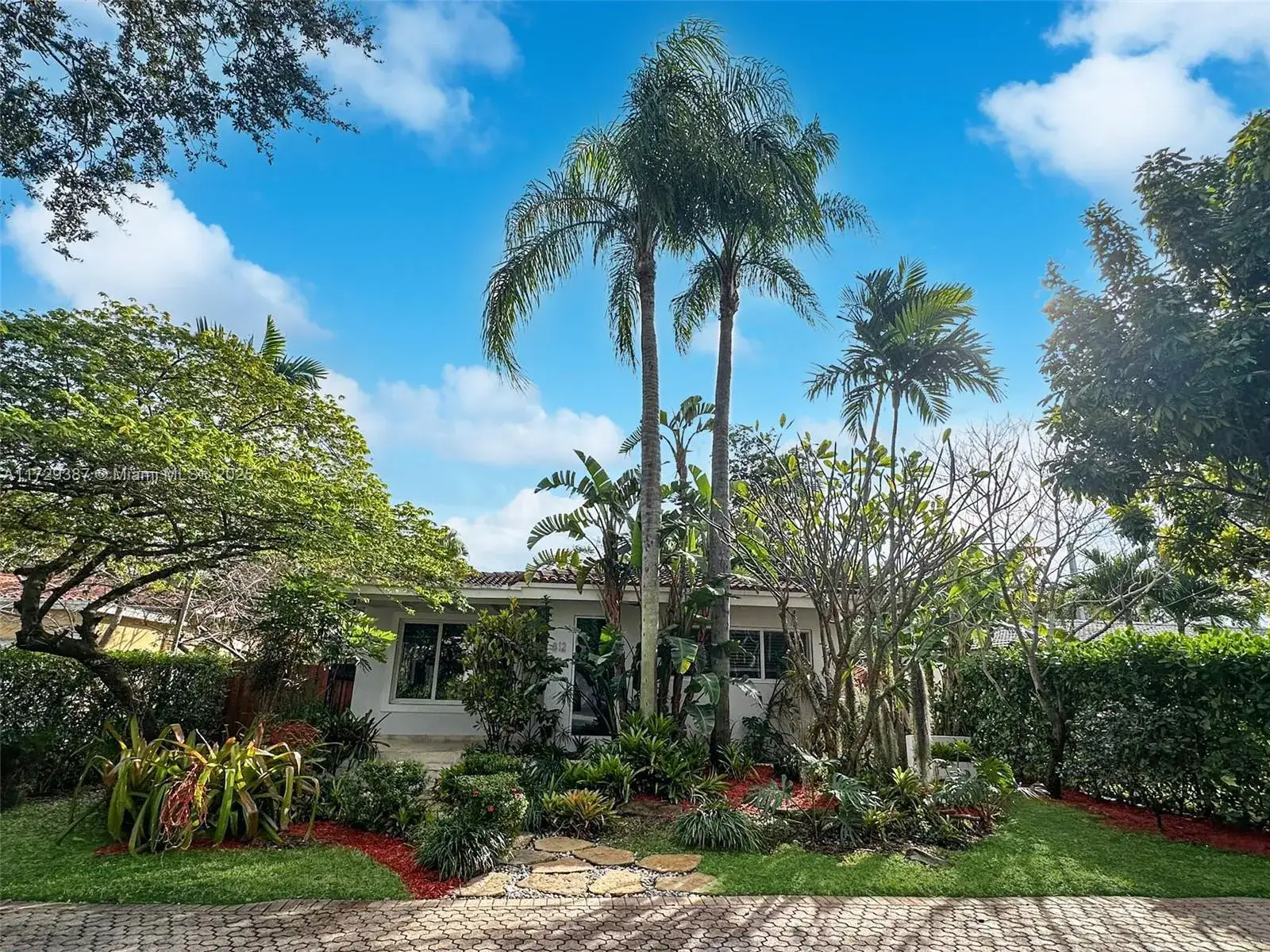 4 bedroom 3 bath Residential for sale at 812 NE 92nd St, Miami Shores FL 33138