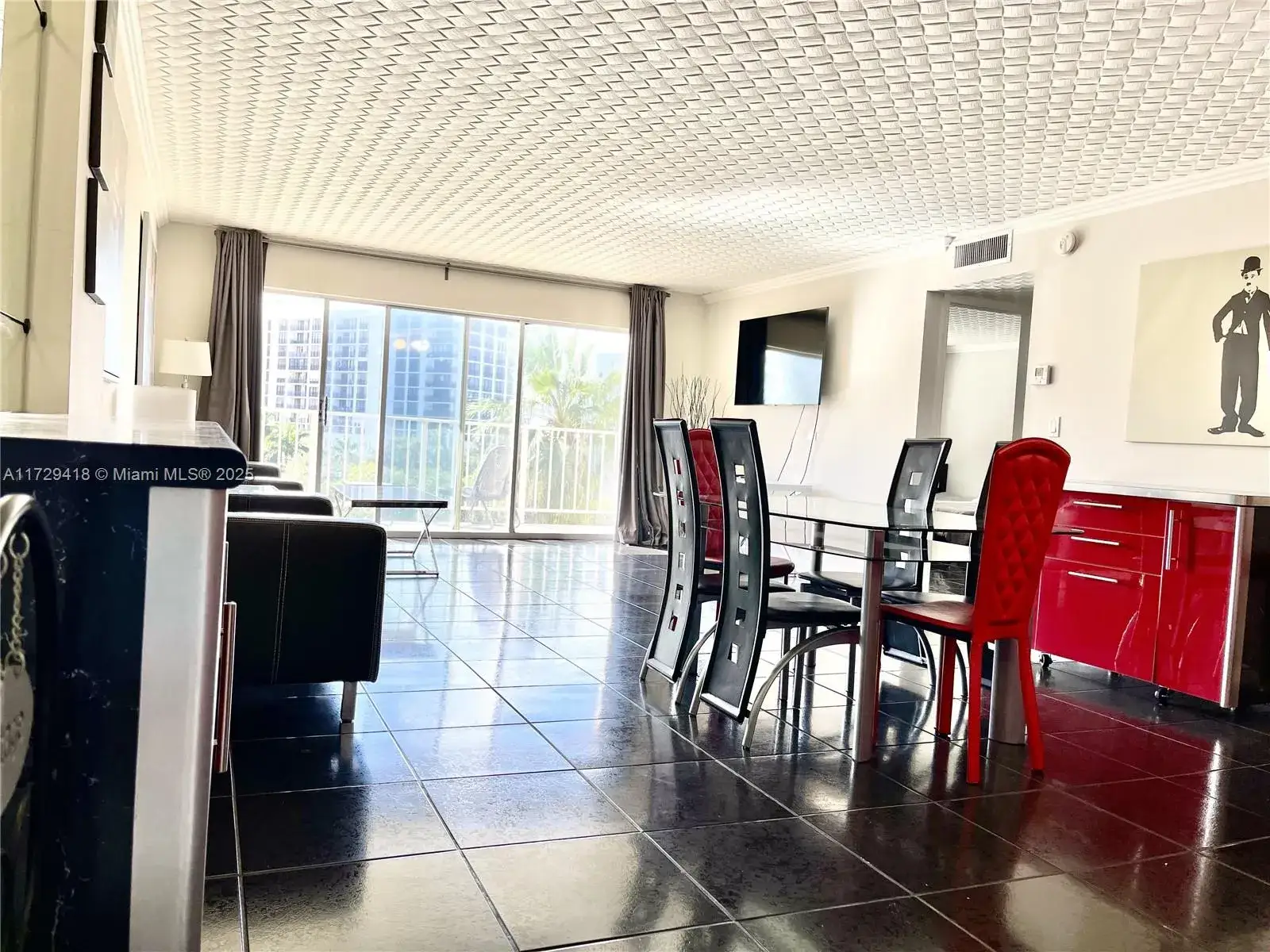 1 bedroom 1 bath Residential Lease for rent at 200 178th Dr # 609, Sunny Isles Beach FL 33160