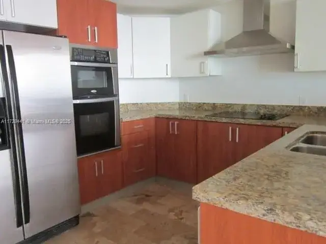1 bedroom 1 bath Residential for sale at 170 SE 14th St # 2306, Miami FL 33131