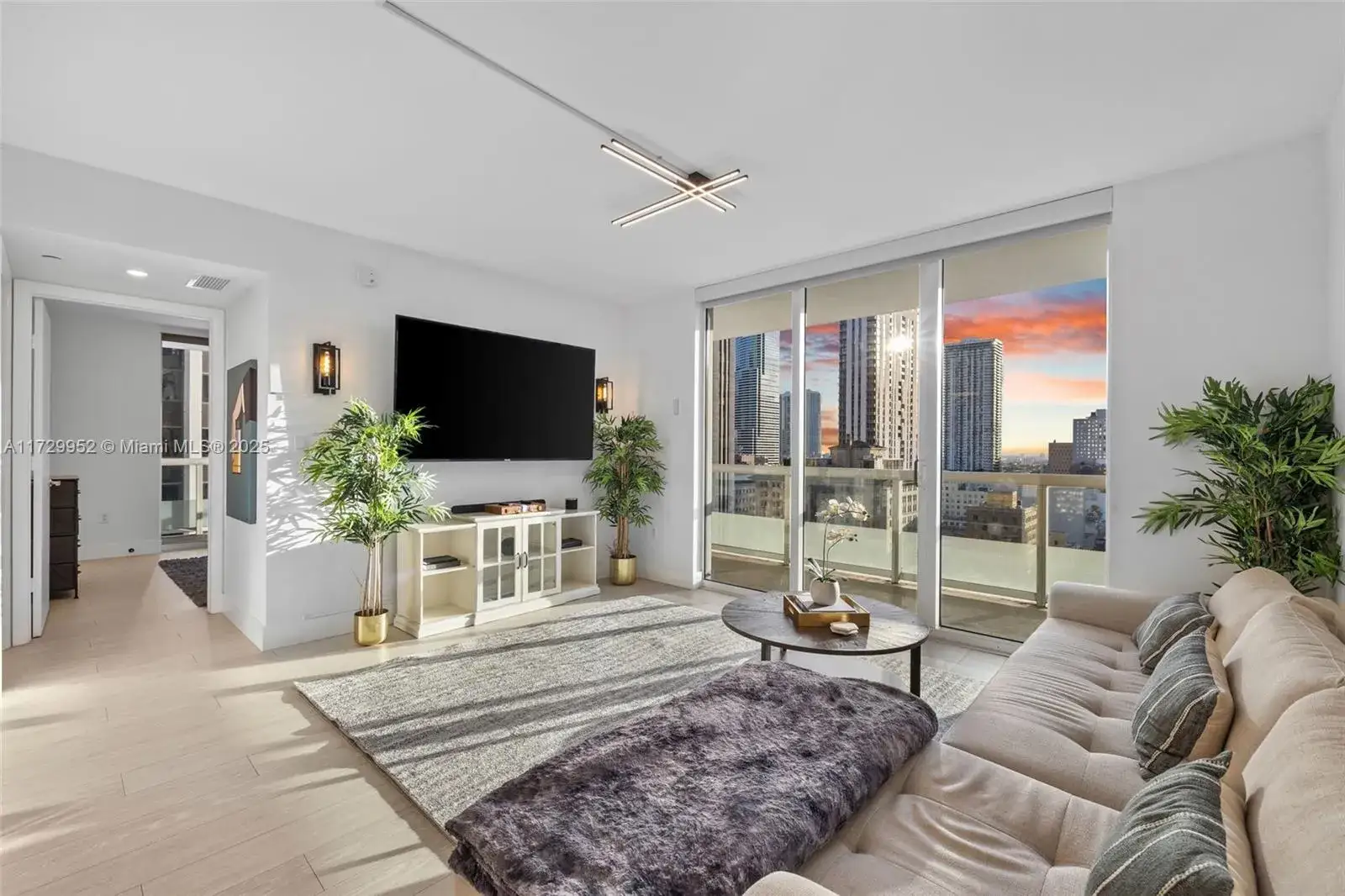 2 bedroom 2 bath Residential for sale at 50 Biscayne Blvd # 1911, Miami FL 33132