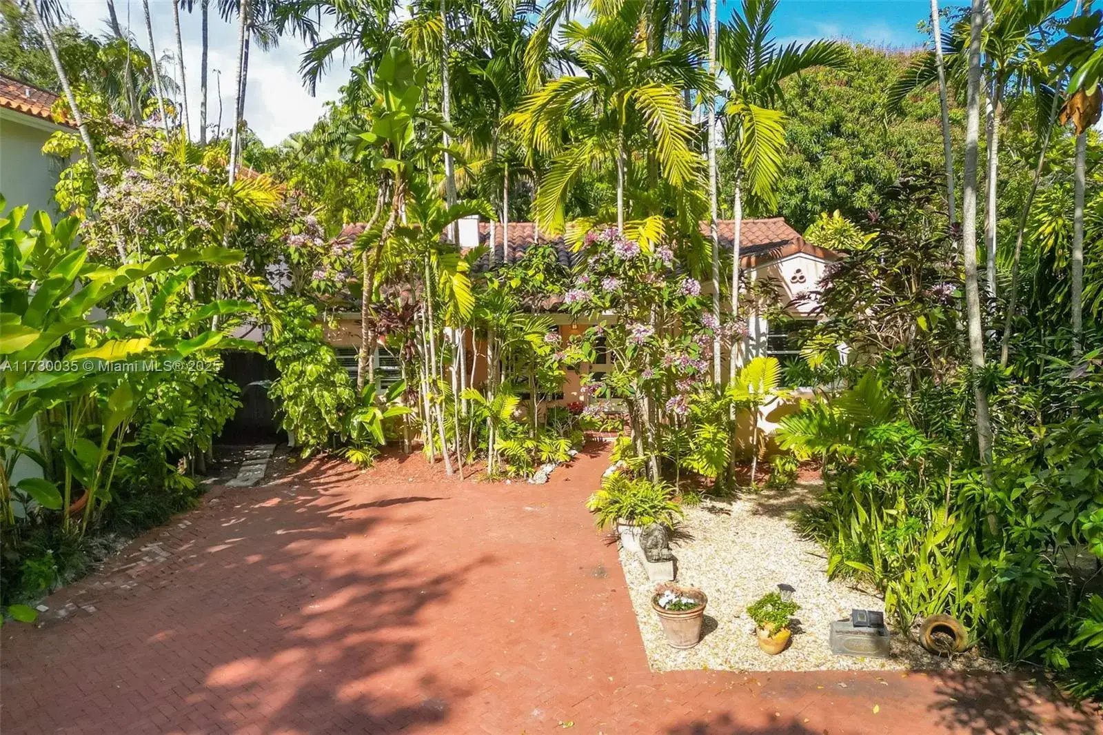 3 bedroom 2 bath Residential for sale at 4137 Malaga Ave, Coconut Grove FL 33133