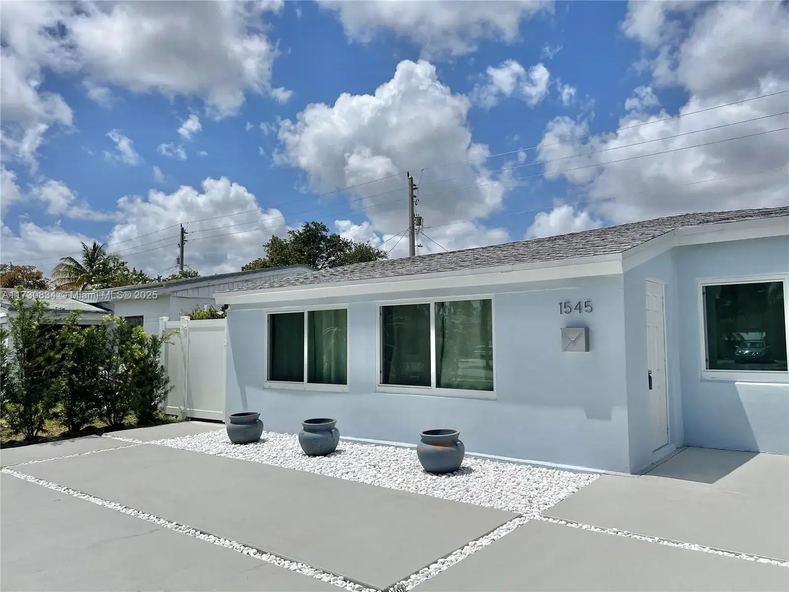 3 bedroom 1 bath Residential for sale at 1545 NE 175th St, North Miami Beach FL 33162