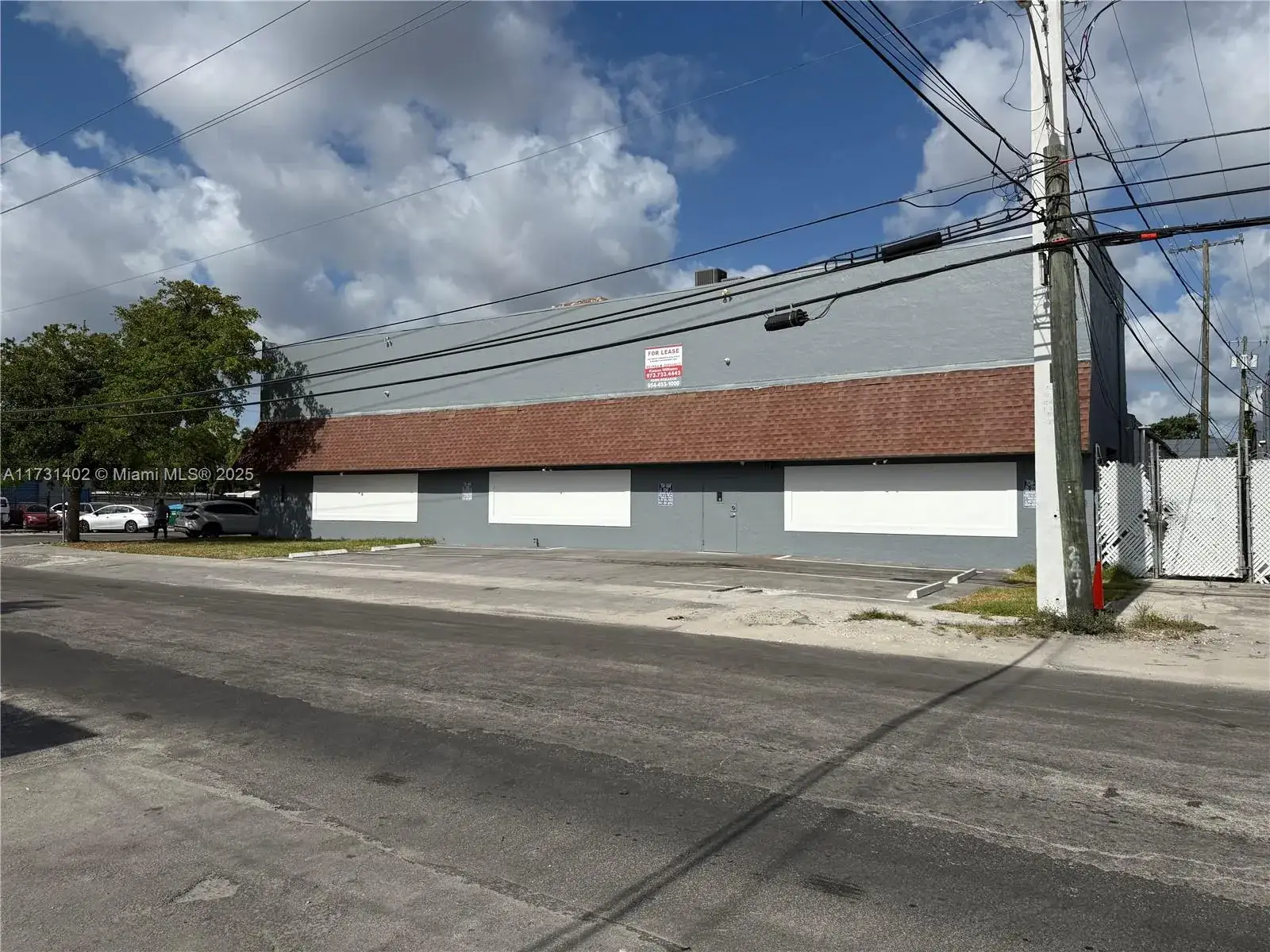Commercial Sale for sale at 5801 Plunkett St, Hollywood FL 33023