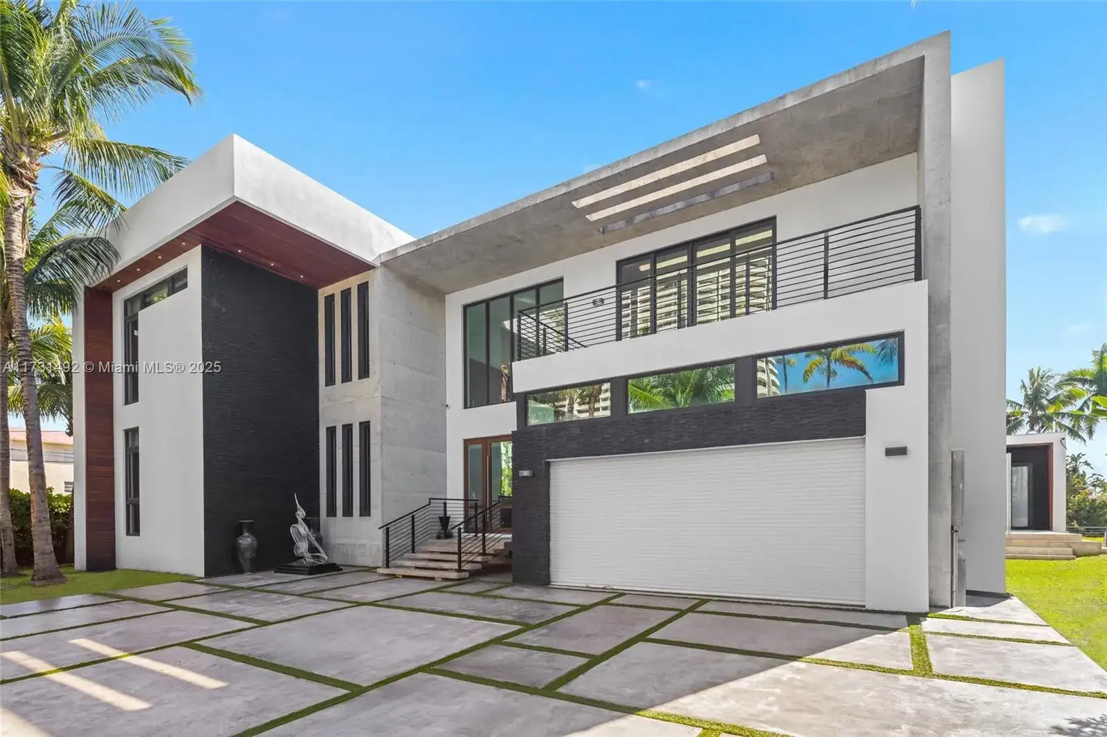 6 bedroom 7 bath Residential for sale at 3462 NE 171st St, North Miami Beach FL 33160